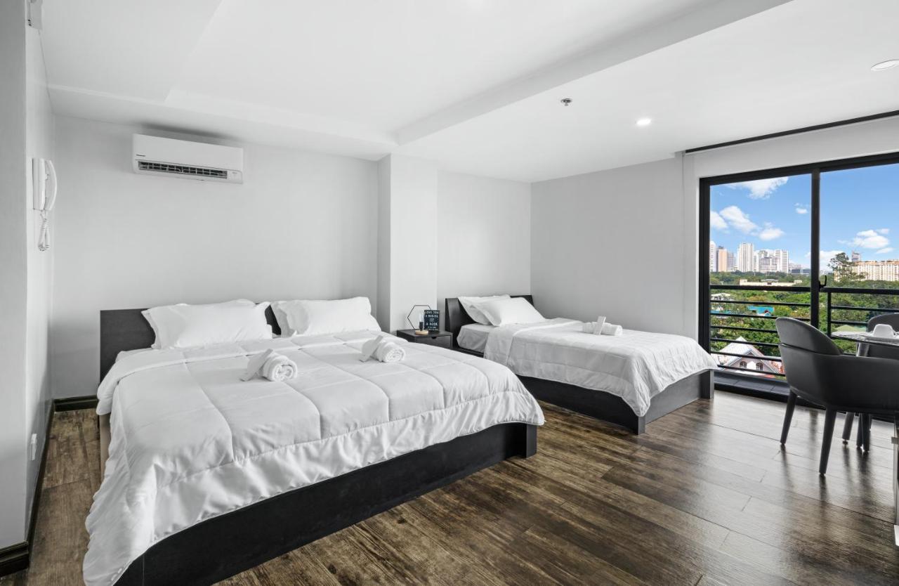 Espacio Hotel Taguig Εξωτερικό φωτογραφία