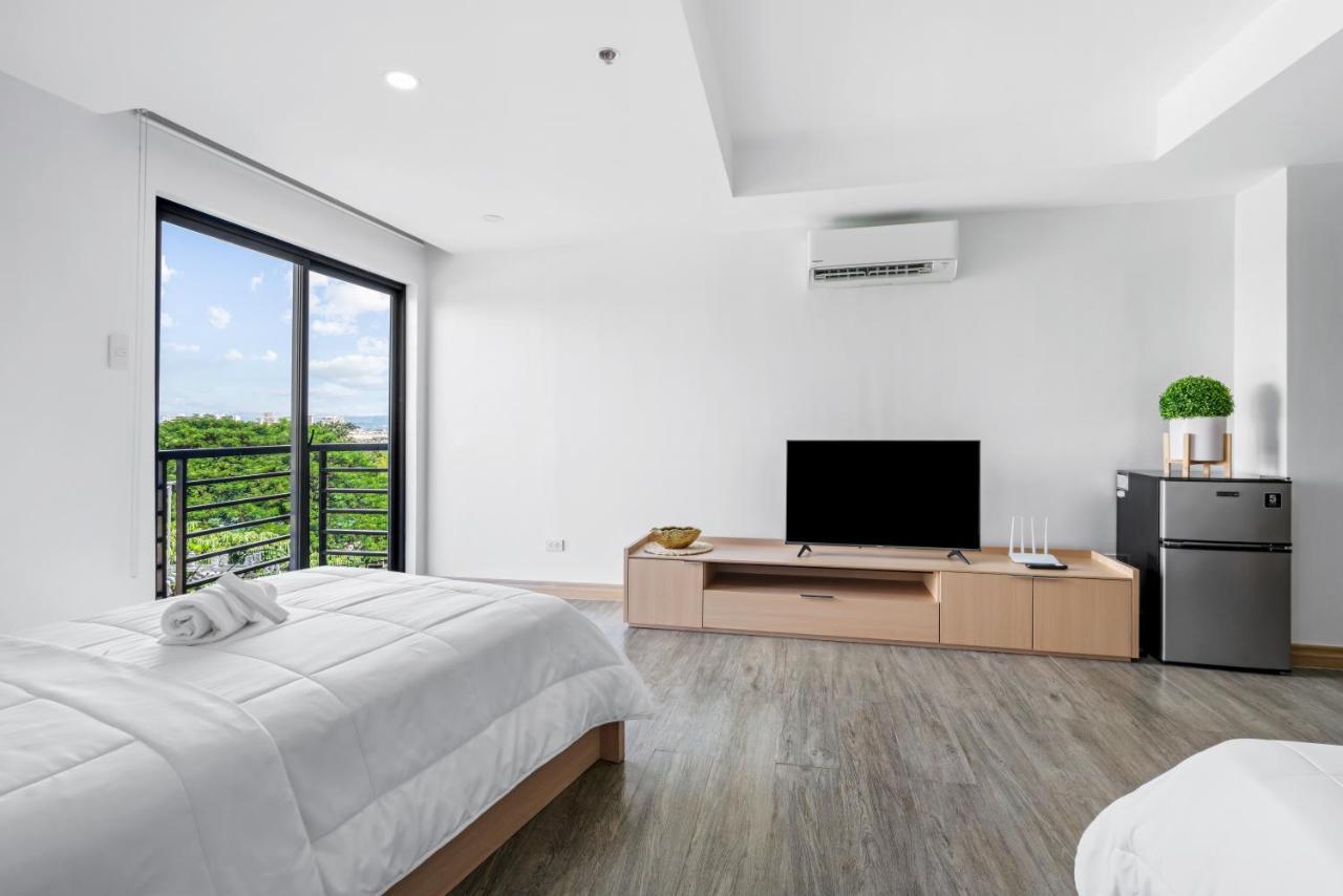Espacio Hotel Taguig Εξωτερικό φωτογραφία