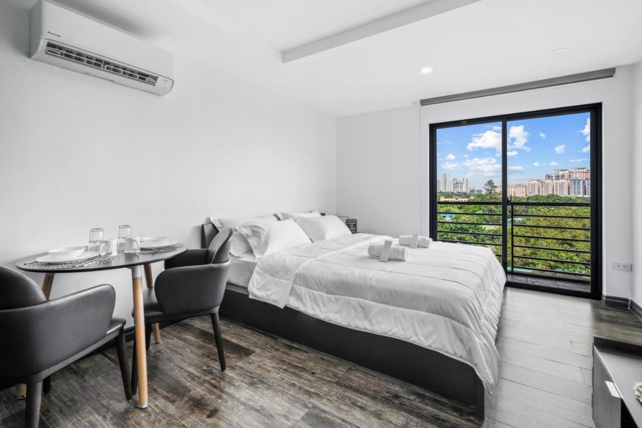 Espacio Hotel Taguig Εξωτερικό φωτογραφία